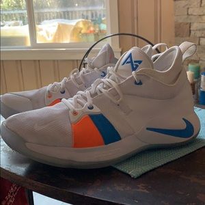 Nike PG 2